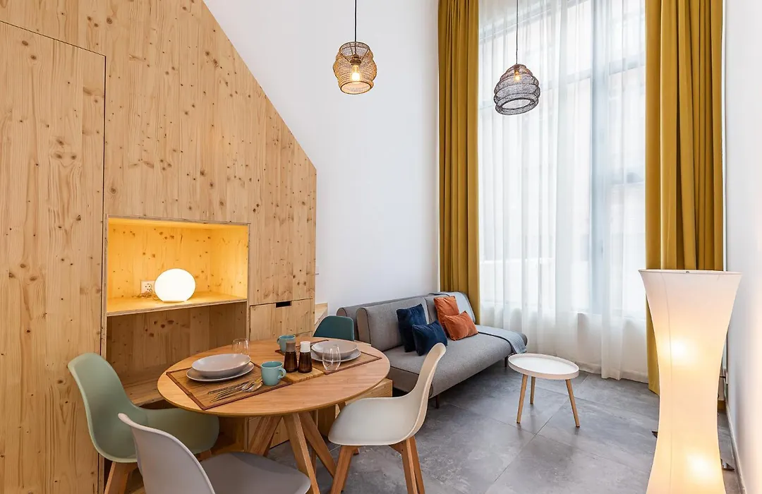 Waou Modern Loft III Centre-1